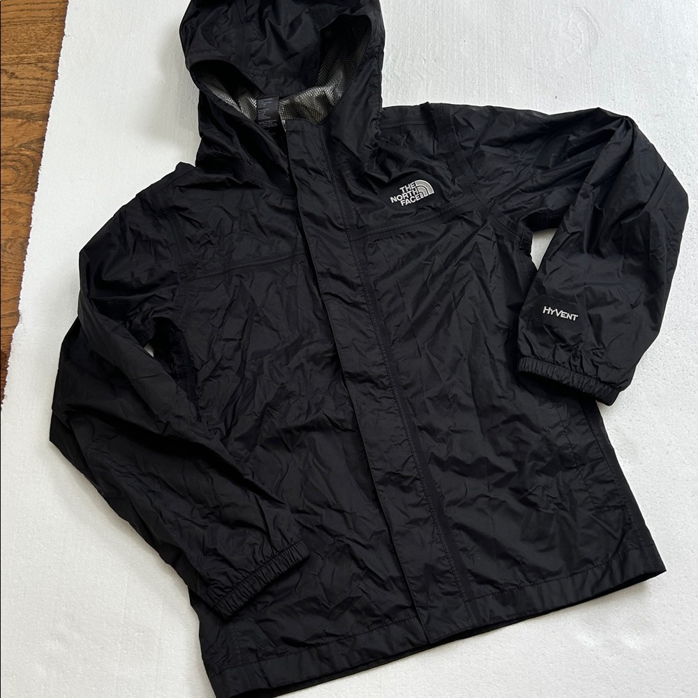 The North Face boys black rain jacket lightweight waterproof outdoors hiking